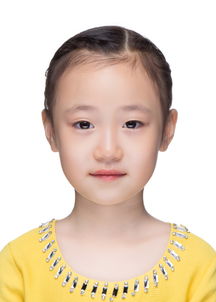 宏泰证件制作平台制作专业证件照电子版：这份攻略让你告别重复拍摄烦恼